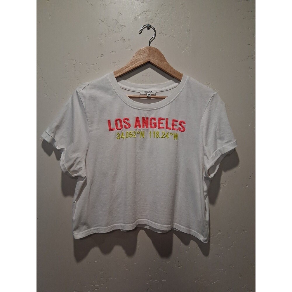 Messy Bun Just Chillin Wmns Size M White Crop Tee Neon LA Coordinates Cali Girl